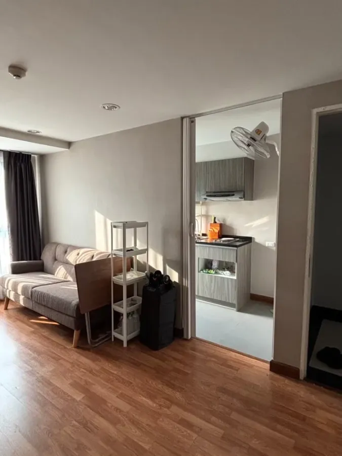 For sale or rent: Sucharee Life Laksi-Chaengwattana, corner unit, quiet, great location, complete amenities. Book now!