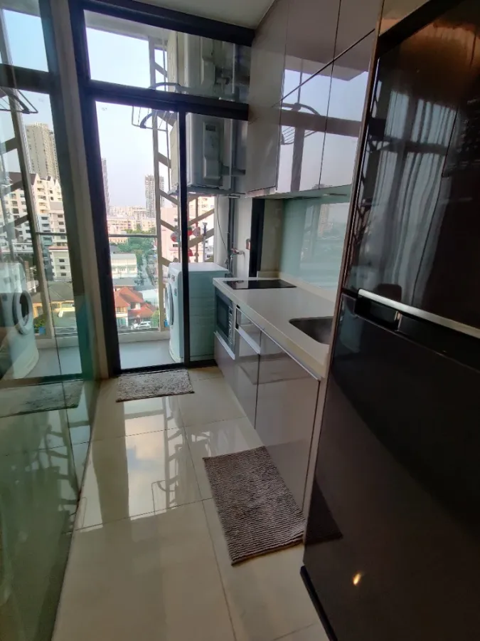 For rent!! Condo Mayfair Place Sukhumvit 50, 7th floor, beautiful room, good view, affordable price. Hurry and reserve now!!