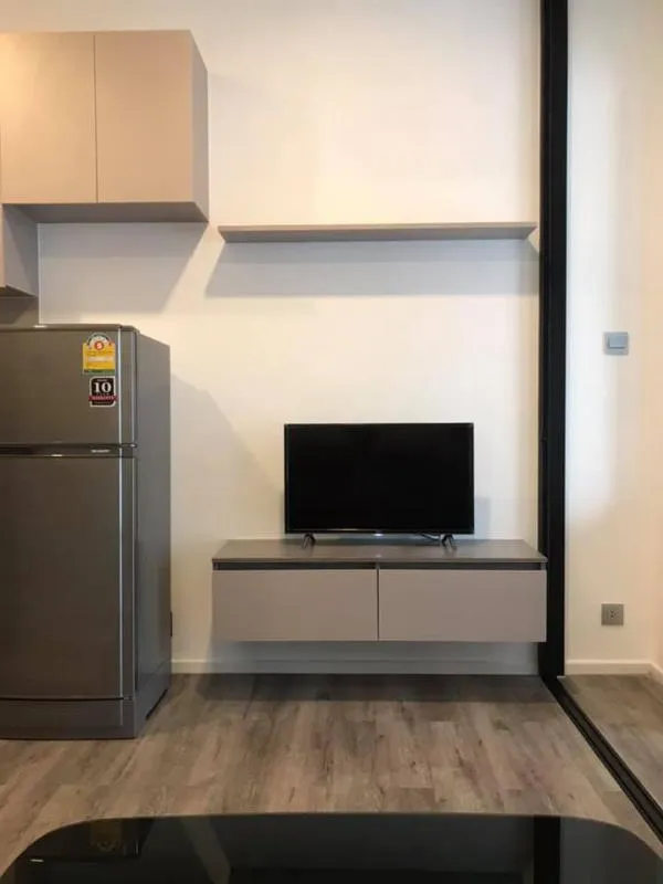ให้เช่า Brown Condo Ratchada32 ห้องสวย วิวดี ราคาถู๊กถูก มาเลยๆ