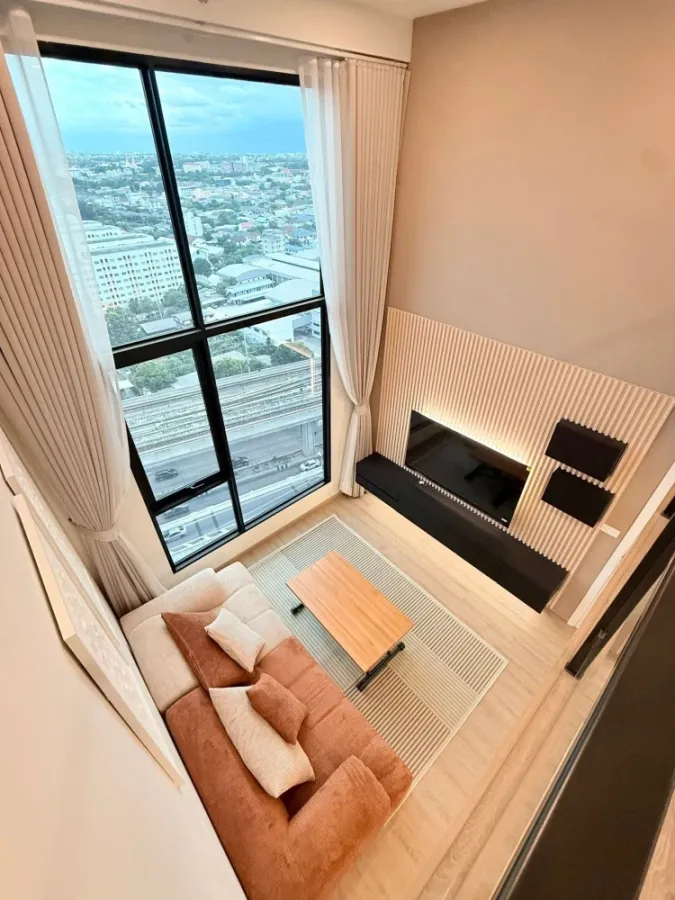 For sale or rent: Origin Plug & Play Nonthaburi Station unit. High ceilings, spacious and airy, fully furnished and equipped with appliances. Book now