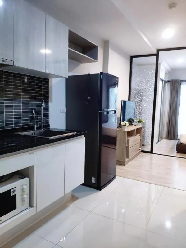 The decorated room is very beautiful!! For rent, Fuse Miti Ratchada-Sutthisan, north, not hot, beautiful view, few good things, book now.