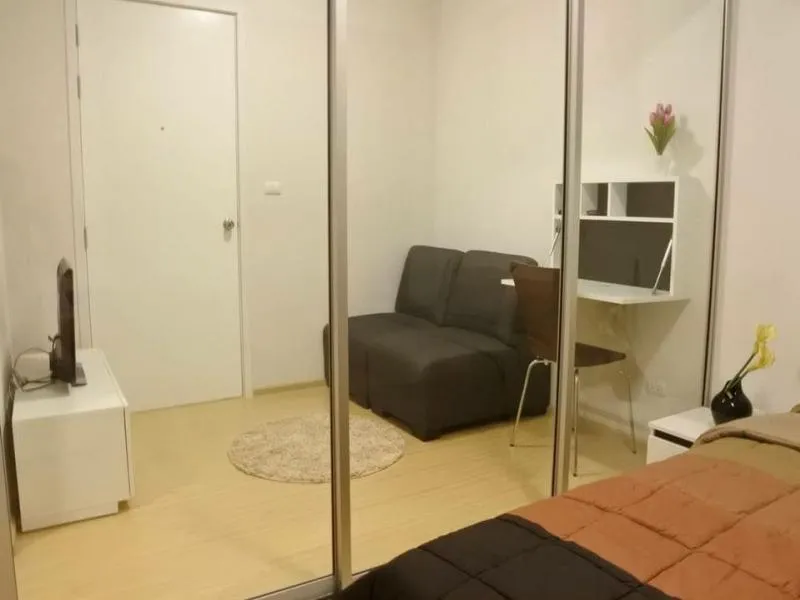 Plum Condo for rent Bangyai Station, Phase 2, modern style furniture, complete set The price is not strong, it's worth it. Hurry up.