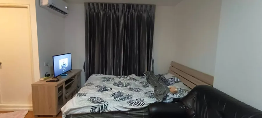 For rent, Lumpini Township Rangsit Klong 1, Studio room, Building E7, 4th floor, fully furnished, this price is worth it. Book now.