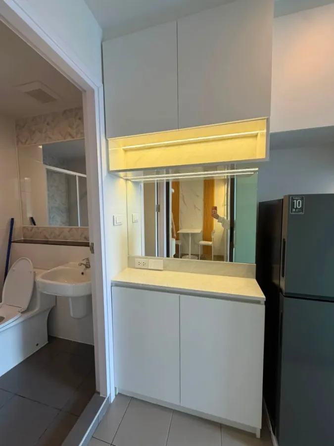 For rent: Regent Home Wuttakat. Nice, fully furnished unit with high-quality built-in furniture. Book now!