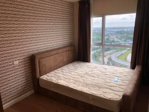 Sell ​​Aspire Sathorn-Taksin (Timber Zone) . 17th floor corner room with furniture and electrical appliances
