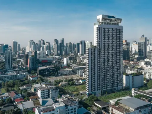 Condo XT Ekkamai