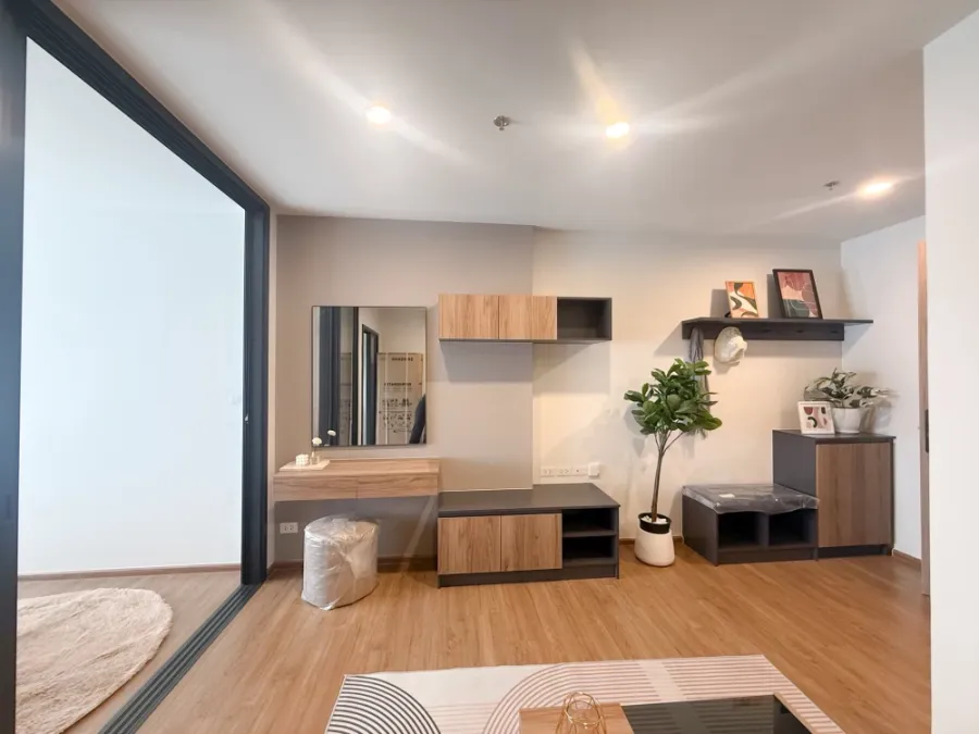For rent: The Line Vibe, beautifully decorated unit on the 28th floor with stunning city views from the balcony. Fully furnished with appliances. Book