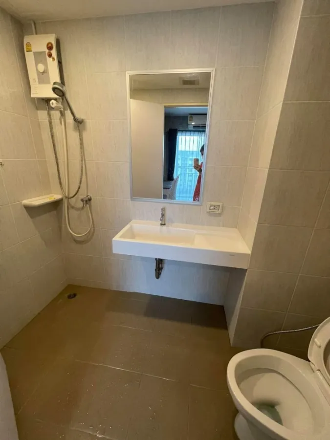 For sale: Lumpini Ville Ratchaphruek-Bang Waek, 7th floor, separated rooms, Buit-In throughout the room. Hurry and reserve before you miss out.