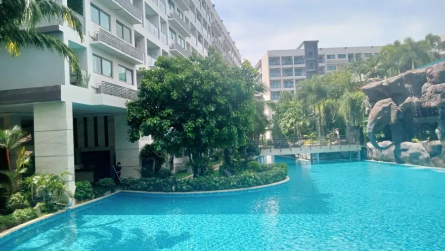 ให้เช่า คอนโด ลากูน่า บีช รีสอร์ท 3 - เดอะ มัลดีฟส์ (จอมเทียน) ห้องสตูดิโอ ชั้น 4 วิวสระ ห้ามพลาด