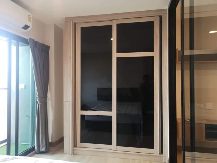 For rent: The Indeed Condo Amata, 5th floor, partitioned room, fully furnished, reserve now!