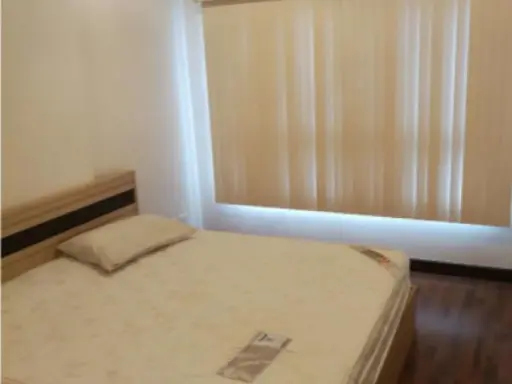 For Rent Condo Q House Taksin - Sathorn The room is spacious. I'm going to sit and sleep. Oh, when I see it, my heart melts very slowly. It's gone.
