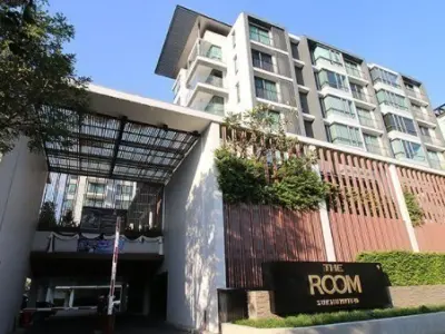 The Room Sukhumvit 40