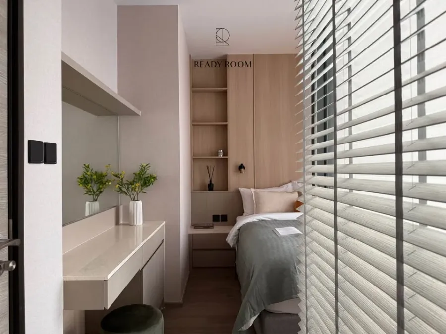 For rent: The Crest Park Residence, 4th floor, beautifully decorated, fully furnished, with electrical appliances. Hurry, it will be gone soon.