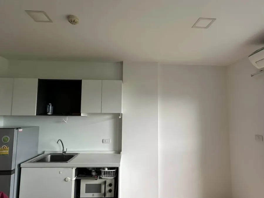 Selling Elite Salaya condo, 7th floor, Building B. Beautiful view, great ventilation, not hot at all, extremely comfortable. Book now!