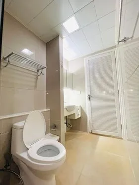 Sell / rent T.C. Green Condo, high floor room, ready to move in, don't wait!!