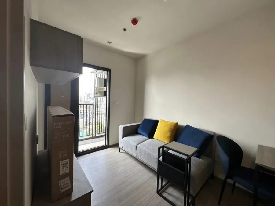 For rent, The Base Phetchaburi-Thonglor, 1 bedroom, 1 bathroom, fully furnished with Index furniture. Hurry up to reserve.