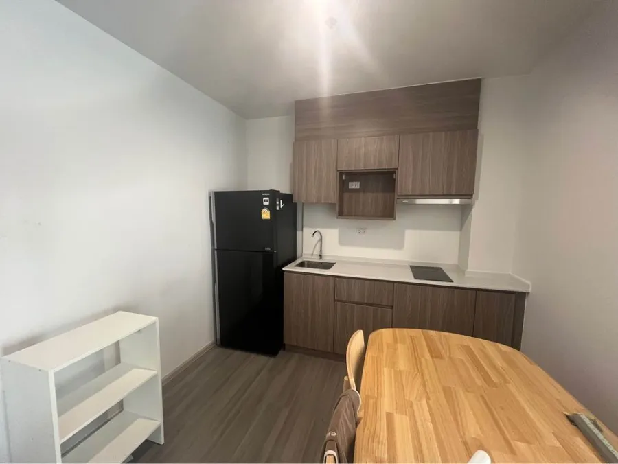 Condo for sale, The Parkland Charan-Pinklao, 21st floor, corner room, has a built-in walk in closet, this good, hurry and reserve.