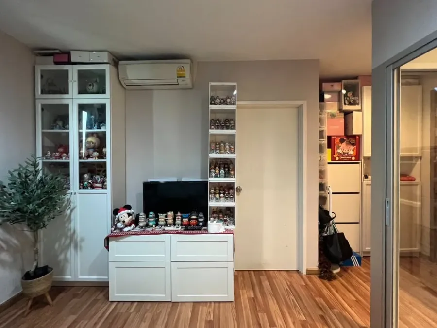 For sale or rent: Fuse Chan-Sathorn, 1 bedroom, 1 bathroom. Spacious room. Book now!
