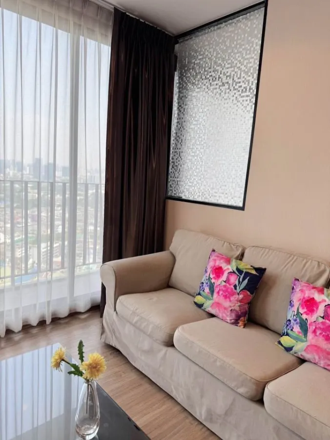 ให้เช่า The Tree Interchange ห้องกว้างขวาง อยู่สบาย ชั้นสูง วิวสวย มี Walk-In Closet ในตัว ห้ามพลาด