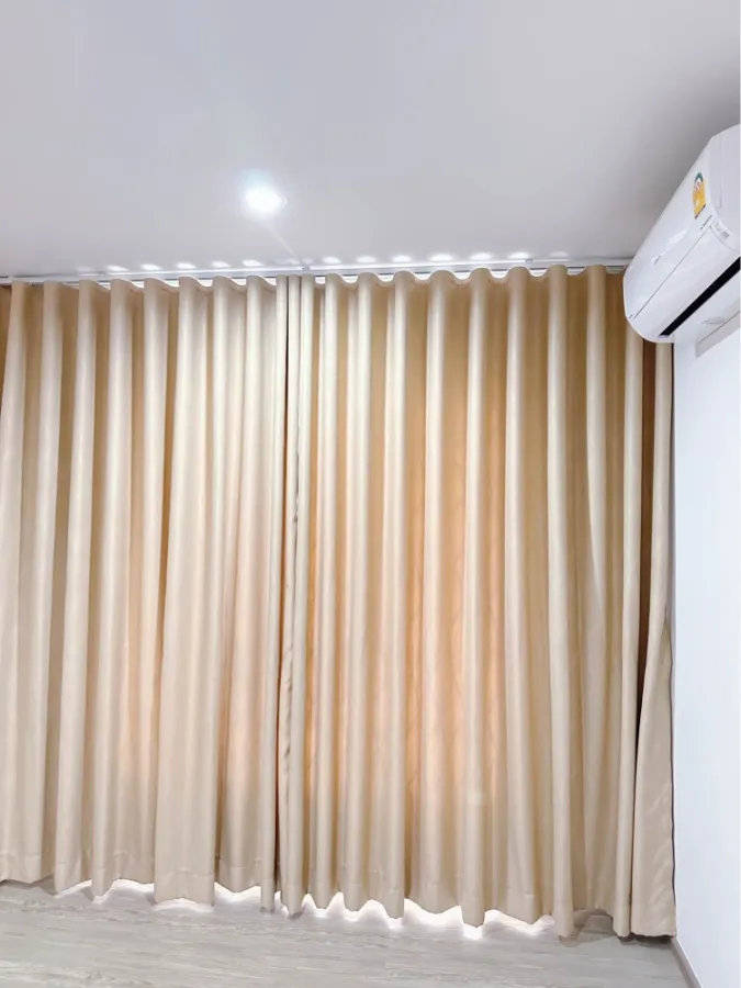 For rent RYE CONDO SUKHUMVIT 101/1, beautiful built-in furniture, Minimal LUXURY style, book now.