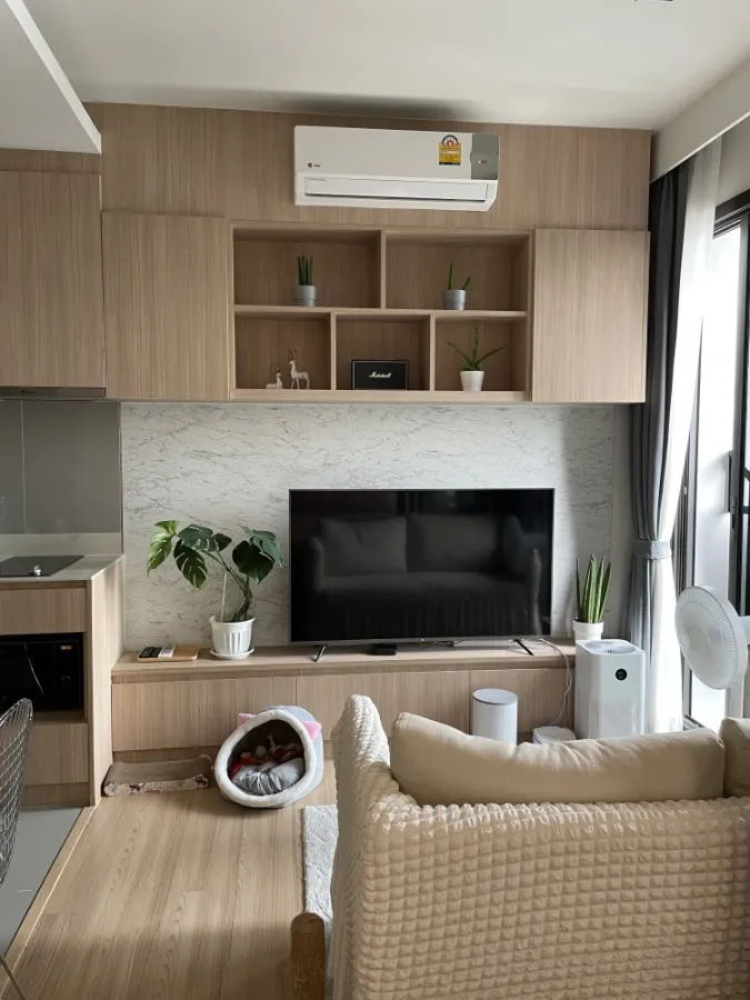 Condo for sale, M Jatujak, high floor, clear view, pet friendly Close to many train lines It's very convenient to travel.