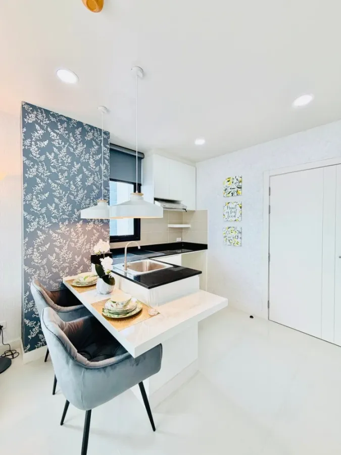 ขาย Infiniti Condo ห้องมุมให้ความเป็นส่วนตัว ตกแต่งบิ้วอินอย่างดี เฟอร์ครบครัน ห้ามพลาด