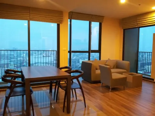 ขาย Teal Sathorn-Taksin ชั้นสูง ห้องมุม วิวเมืองแบบไม่มีสิ่งบดบัง หันทิศเหนือ เย็นสบายตลอดวัน ลมถ่ายเทดี ต้องจอง images