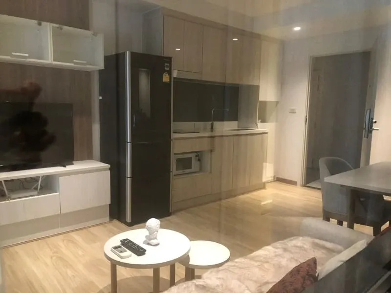 ให้เช่า Runesu Thonglor 5 วิวสระ ห้องแต่งครบ พร้อมเข้าอยู่ สนใจจองเลย ด่วนๆ
