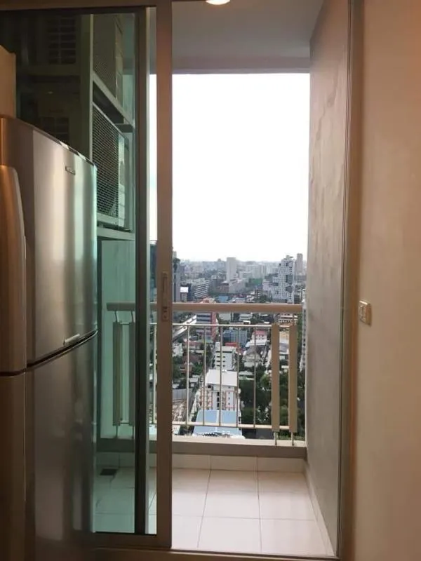 For rent Rhythm Ratchada, beautiful room great atmosphere The most spacious room, 1 bedroom, fully furnished, finish here.