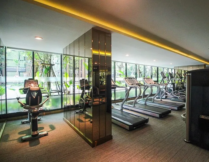 Rent a Vetara Sukhumvit 36, 2 bedrooms, complete facilities Book and not disappointed.