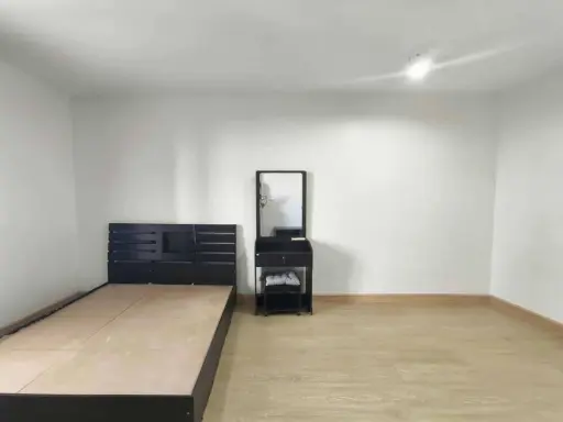 ขาย Iris Avenue Onnuch – Wongwan ห้องน่าอยู่ ชั้นไม่สูง มีเฟอร์ให้ ใกล้สนามบิน จองเลยก่อนพลาด!!!
