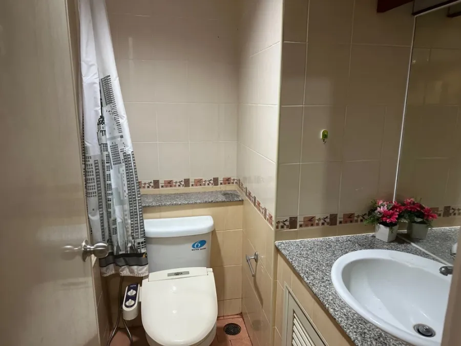 ขาย Sriracha Condoview 1 ห้องนอน 1 ห้องน้ำ พื้นที่ใช้สอยเยอะ วิวเมือง โล่ง โปร่ง ห้ามพลาด