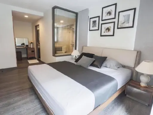 For rent / quick sale, Condo Rende Sukhumvit 23, beautiful room, full furniture, lots of space, great location, quick booking