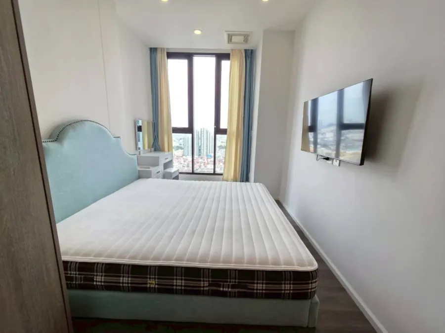 Condo for rent, Whizdom Essence. Available now! Book now!!