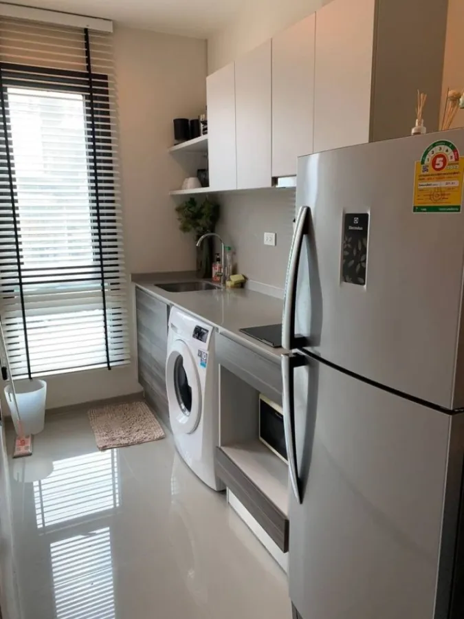 Condo for rent, Centric Huai Khwang Station, nice room, fully furnished, great price, if you don't book, you're seriously missing out.