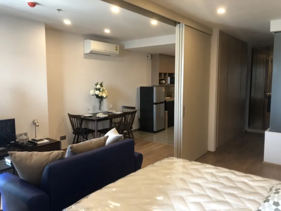 ขาย ให้เช่า คอนโด คิว ชิดลม-เพชรบุรี วิวฝั่งประตูน้ำ วิวโล่ง ทิศเหนือ เครื่องใช้ไฟฟ้าครบ