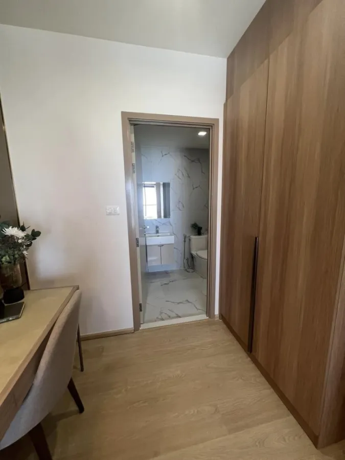 ขายดาวน์คอนโด ณ รีวา เจริญนคร ห้อง 1 bed ทิศใต้ มองเห็นวิวแม่น้ำ พร้อมราคาสุดคุ้ม ซื้อเลยจ้า