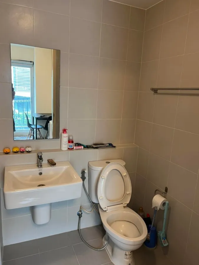 For rent, Aspire Ladprao 113, 2nd floor, fully furnished, ready to move in. Book now, don't miss it.