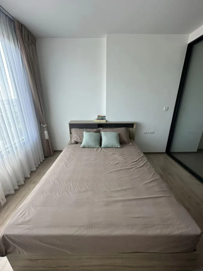 For rent Chewathai Kaset Nawamin, lots of usable space. Decorated in white tones Complete electrical appliances. Hurry. ​