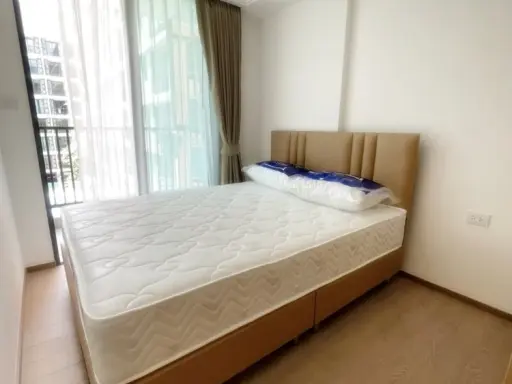 For rent!! Condo Regal Srinakarin 40, 4th floor, Building B, swimming pool view, fully furnished, good price, ready to move in, book now!!
