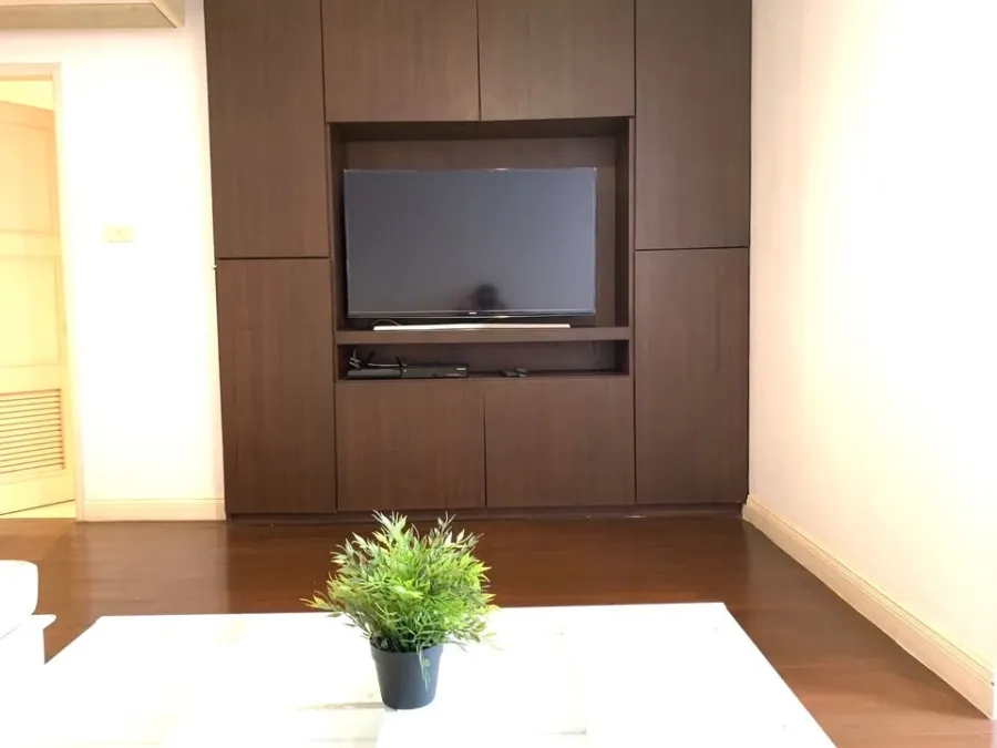 For rent!! Waterford Park Thonglor 5 Condo, 17th floor, beautifully decorated, great price, ready to move in! Reserve now!