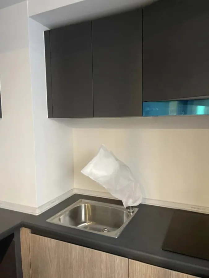 Condo for sale FLEXI Sathorn - Charoennakorn, spacious room It comes with a great price. Let me tell you that you don't miss it.