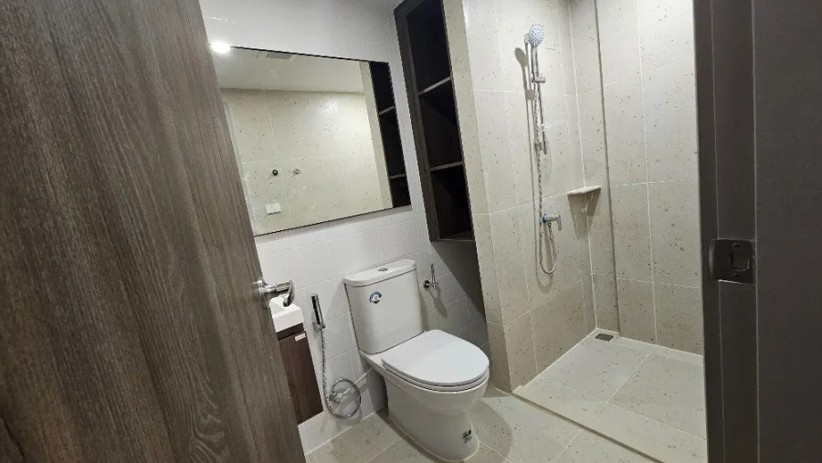 Selling down payment New Cross Khu Khot Station, 4th floor, Building D. Hurry and reserve to own it. Don't miss it. Hurry.