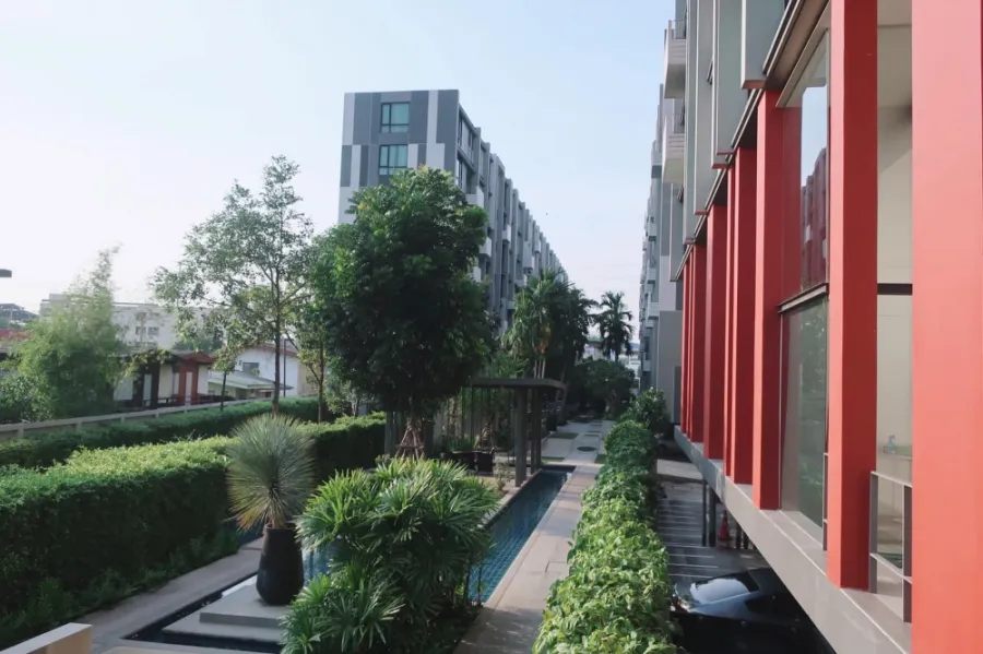 Condo for sale Esta Bliss, beautiful room, fully furnished and very beautiful. Good location, near BTS, near the mall, don't miss it.