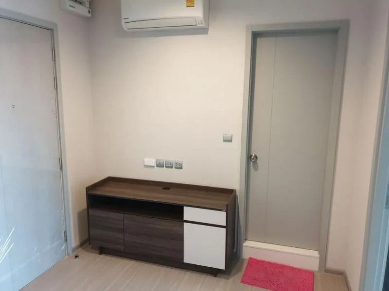 Urgent for rent !! Condo Life Sukhumvit 62, city view, good location, full of electrical appliances And furniture. Book now !!
