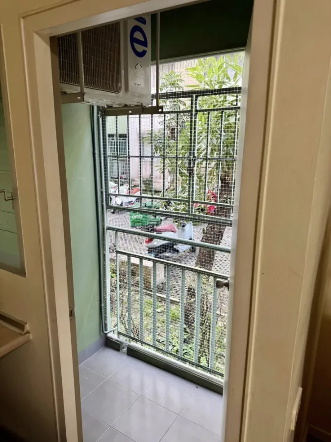 For rent: Lumpini Condotown Chonburi - Sukhumvit. Nice unit on the 1st floor, fully furnished. Don't miss out!