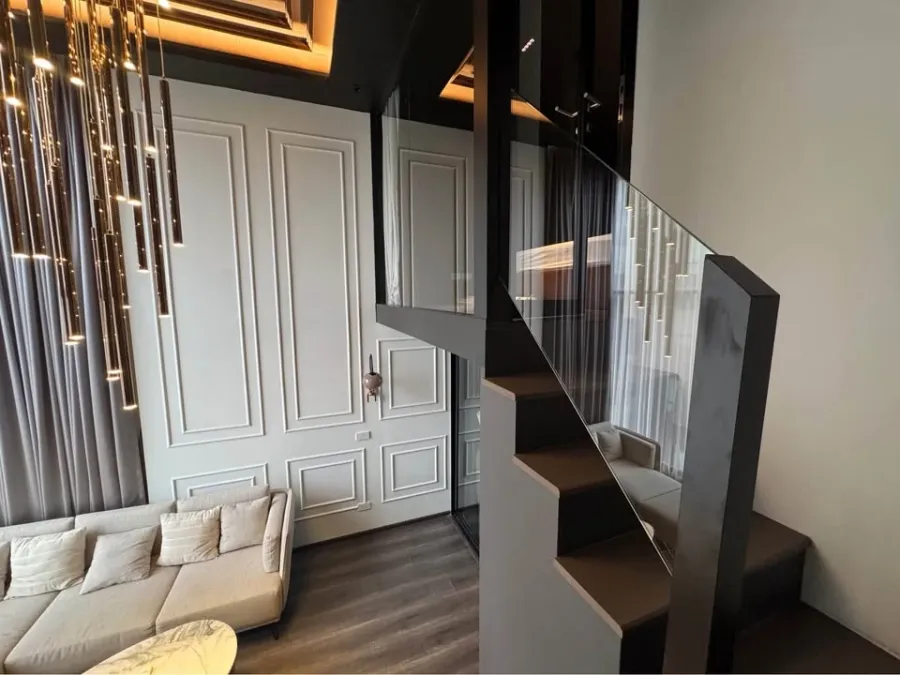 For rent: Knightsbridge Space Ratchayothin, 19th floor, corner room, north facing, fully furnished with built-in furniture. Don't miss out!