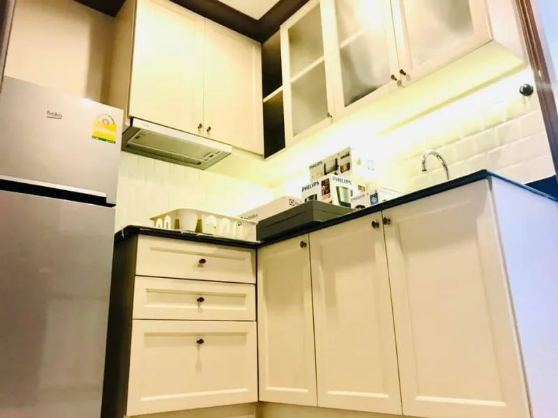 announce!! Selling The Reserve Kasemsan 3, spacious rooms, fully furnished and electrical appliances. Many people are looking for it. Hurry up!!