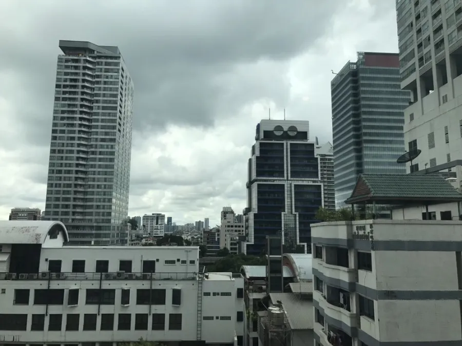 ขาย ให้เช่า!! คอนโด ไลฟ์ แอท สาทร 10 ห้องเลขที่ 48/50 ห้องตกแต่งสวย พร้อมเข้าอยู่ เดินทางสะดวกสบาย!!