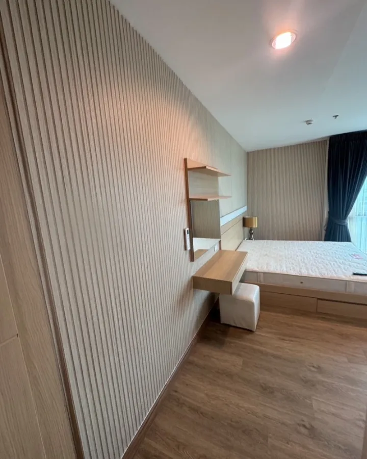 ขาย Akasin place condo ห้องใหญ่หัวมุม ได้อยู่ชั้นบนสุด เฟอร์นิเจอร์พร้อมอยู่ แถมราคาดีสุดๆ อย่าพลาด